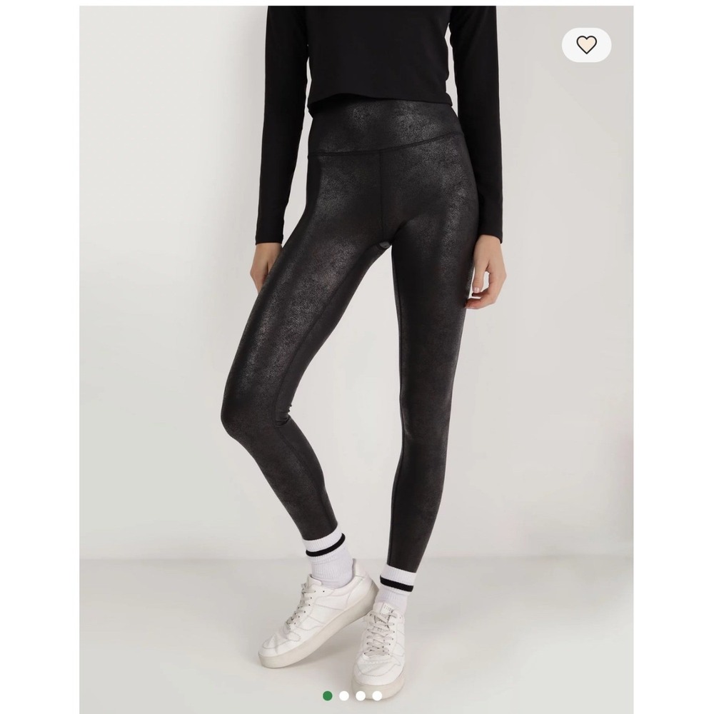 OFFLINE by Aerie The Hugger High Waisted Crackle Pocket Leggings Black Small